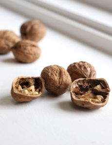 Fresh walnuts whole and cracked